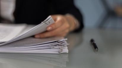 عمل التصاريح والموافقات اللازمة لمشاريع الطاقة الشمسية